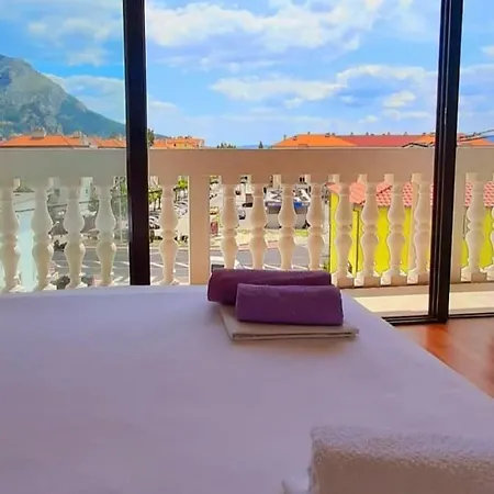 Apartmani Anita Omis Exterior photo