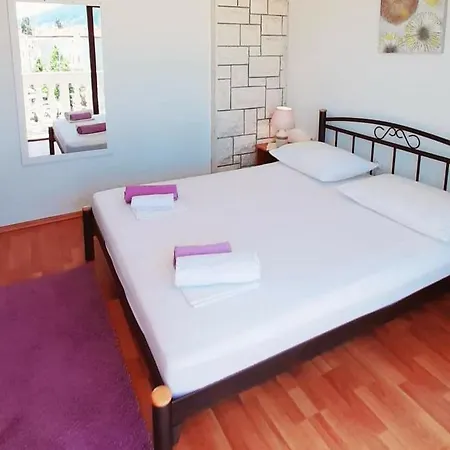 Apartmani Anita Omis Exterior photo
