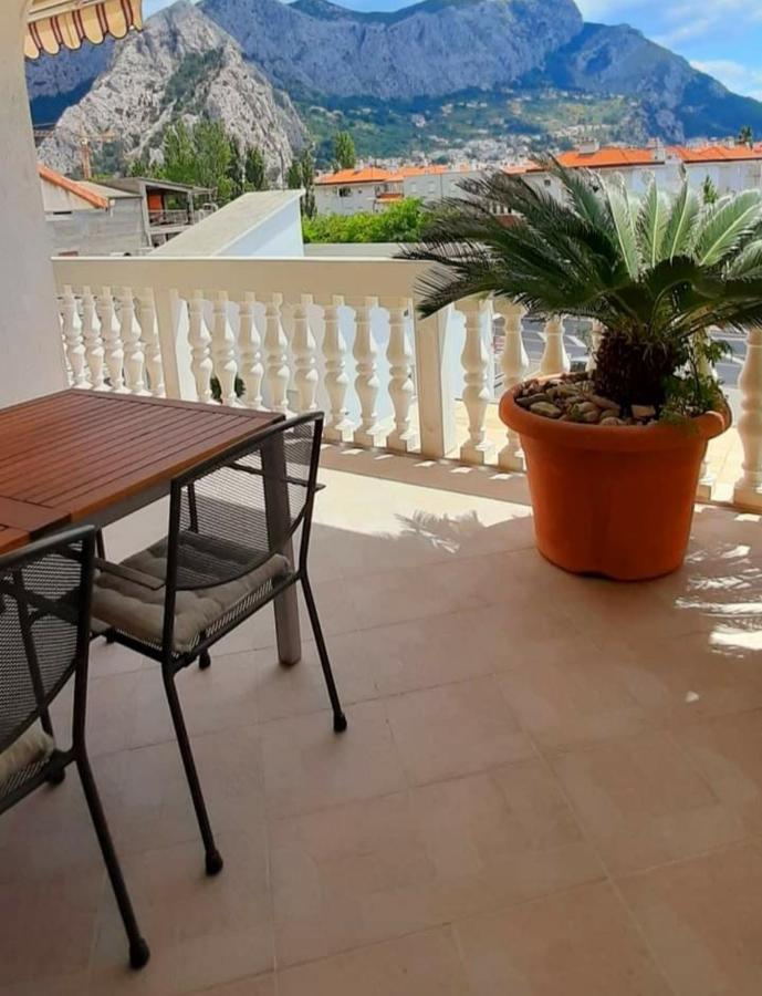 Anita Apartma